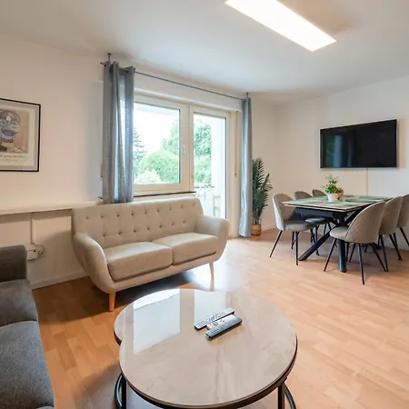 Apartment Jupa Homes Großzügiges Mit Stellplatz